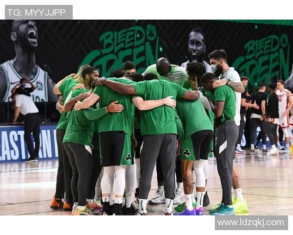 热火与凯尔特人G5精彩对决第二节直播全程回顾与分析 热火与凯尔特人G5精彩对决第二节直播全程回顾与分析